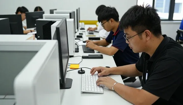 互动白板教育科技趋势深度分享（教育科技适用）